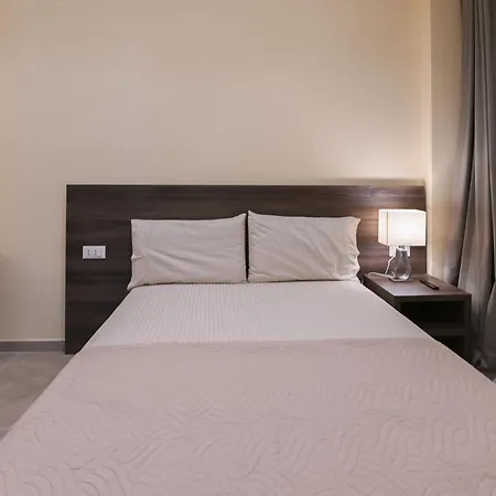 Adria Luxury - Centro Апарт-отель Триест