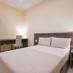 Adria Luxury - Centro アパートホテル トリエステ