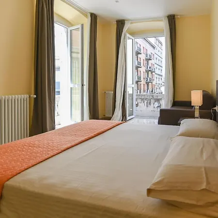 Adria Luxury - Centro 3* Triest