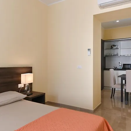 Adria Luxury - Centro 아파트호텔 트리에스테