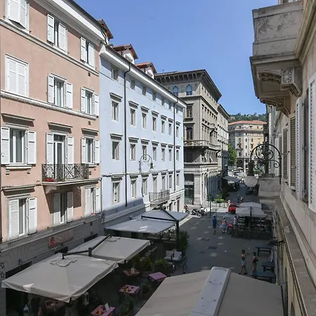 Adria Luxury - Centro Апарт-отель Триест