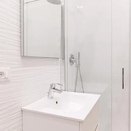 Adria Luxury - Centro 3* トリエステ